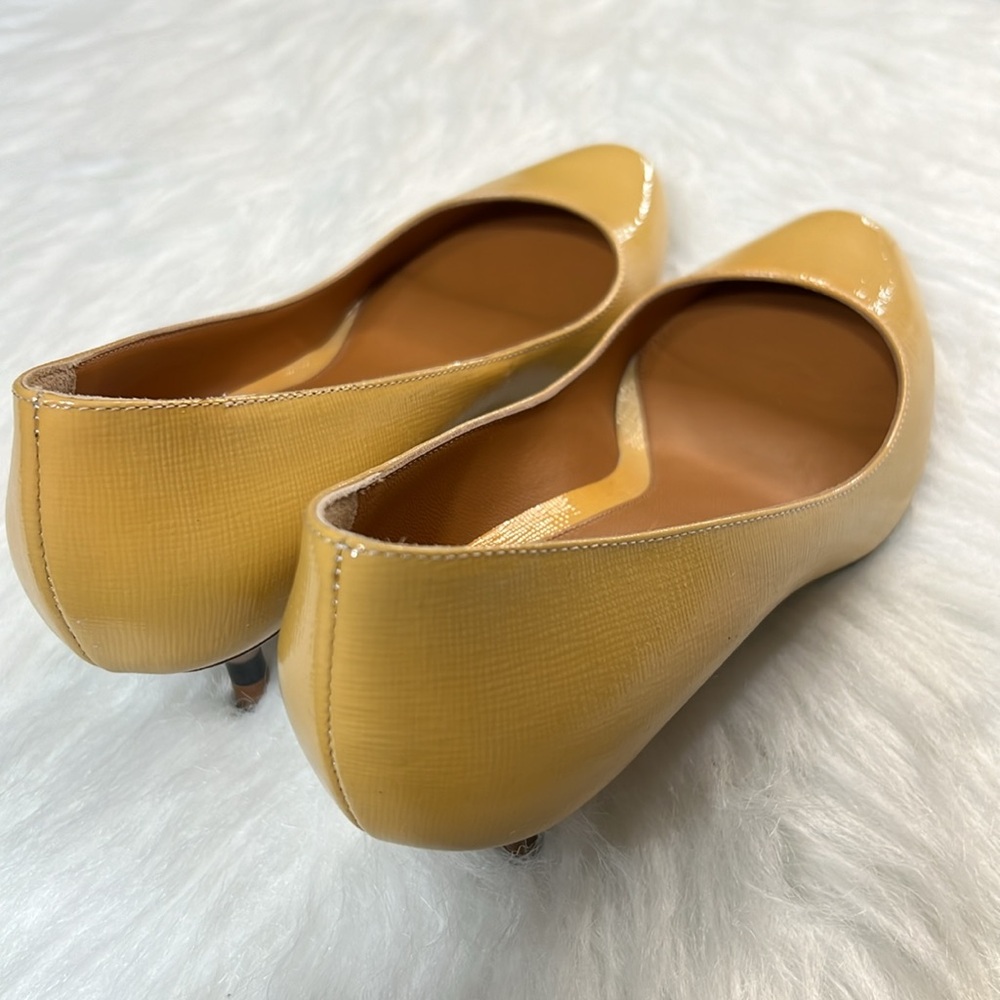 Fendi Heels ๐ - Picture 14 of 17
